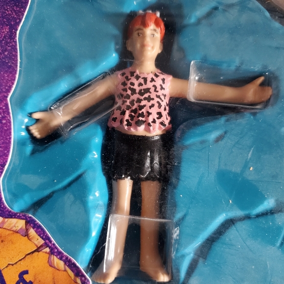 Flinstones bendable figures with accessories. - Picture 6 of 7